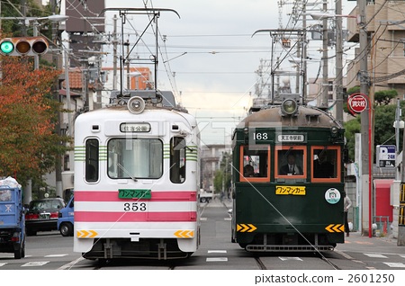 photo : hankai tramway, streetcar, tram