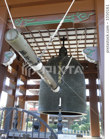 图库照片包含寺庙的钟,铃铛,神社和庙宇这些关键