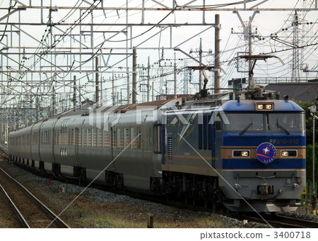 ef510, express train with sleeping berths, e26