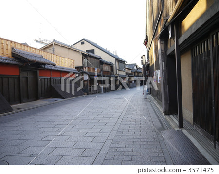 hanamikoji, stone paving, backstreet