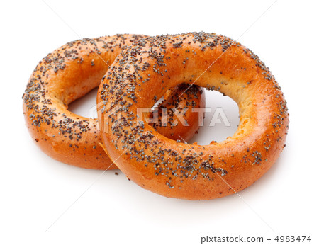 bagels with poppy seeds