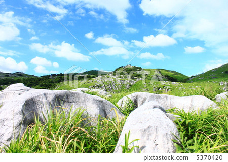 hiraodai, karst plateau, blue-sky