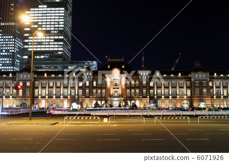 图库照片 东京站夜景