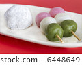 photo : round object, skewered dumplings, hanami dango