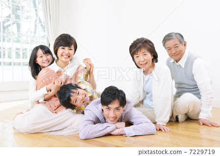 三代人 女士们