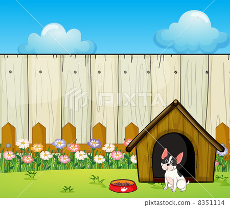 图库插图: a puppy in front of the doghouse inside the fence