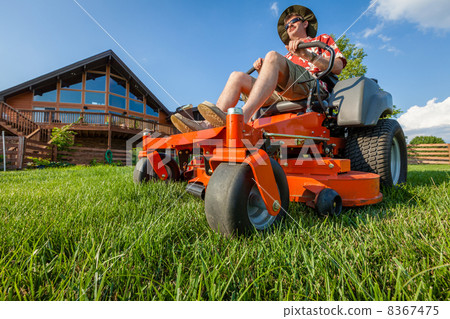 riding lawnmower