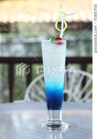 italian soda blue curacao