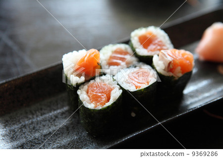 salmon maki sushi