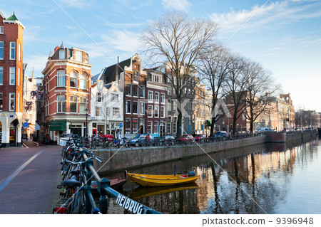 图库照片: amsterdam canal street view at winter