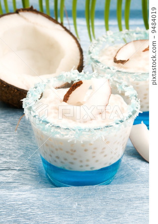coconut pudding with tapioca pearls and litchi jelly