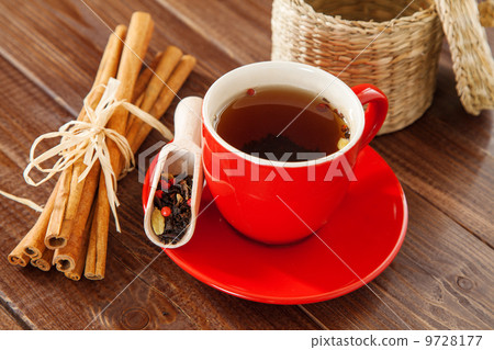 spiced tea with cinnamon and apples