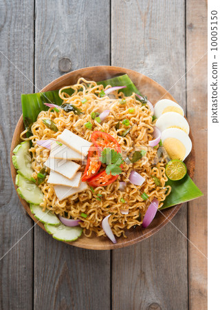 malaysian style maggi goreng mamak