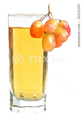 grapes and glass of juice of a grapes