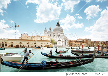 saluteeforza,forzastreet gondolas on canal and basilica santa maria della salute, venice