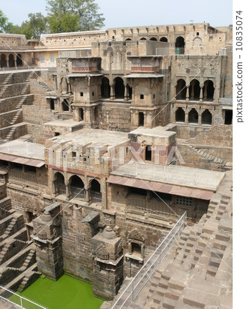 照片素材(图片): 印度的楼梯井·chand·baoli