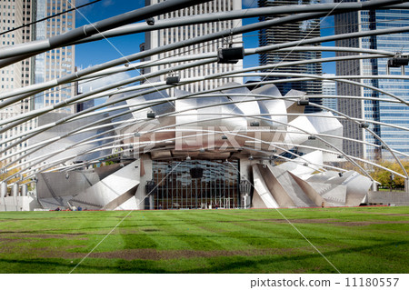 图库照片: facade of a pavilion in a park, jay pritzker pavilion