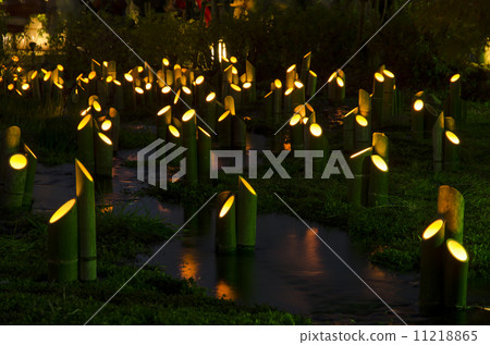 photo : hanging lantern, garden lantern, bamboo light