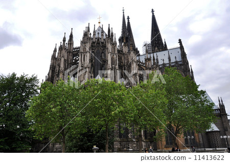 a building, cologne cathedral, buildings