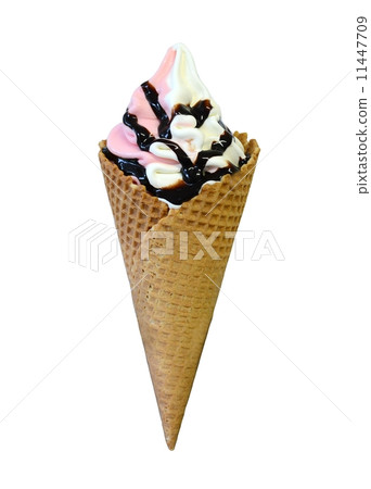 图库照片: strawberry and vanilla soft serve ice cream with