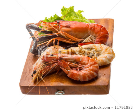 照片素材(图片): giant freshwater prawn and king prawns