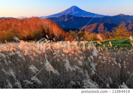 stock photo: late autumn large bodhisattva ridge · takamaru