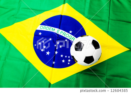 图库照片: football and brazil flag