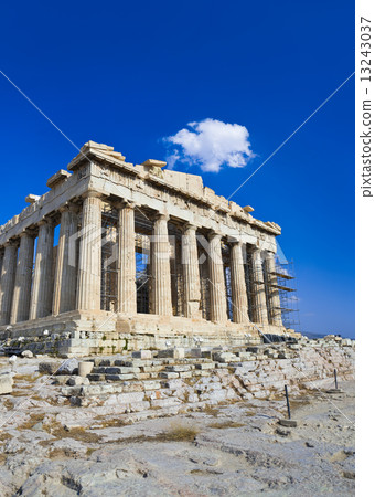 图库照片: parthenon temple in acropolis at athens, greece