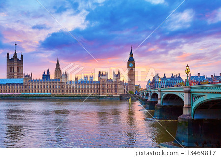 图库照片: big ben and westminster bridge with river thames