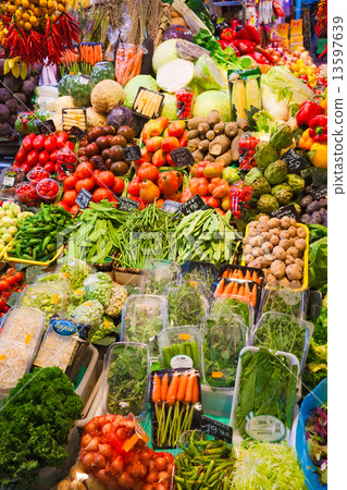 图库照片: fruit market in barcelona, spain