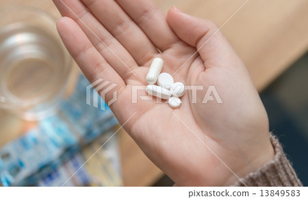 图库照片: 药 药物 手掌