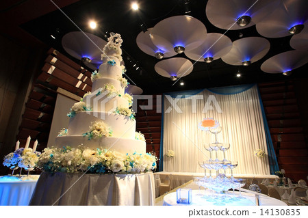图库照片: wedding cake reception party