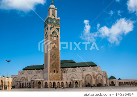 照片素材(图片): hassan ii mosque