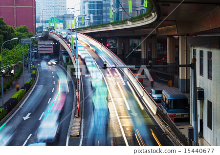 图库照片: crowed and fast traffic jams on expressway