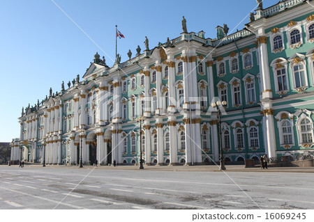 图库照片: winter palace in st. petersburg