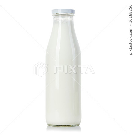 图库照片: bottle of milk isolated on white background