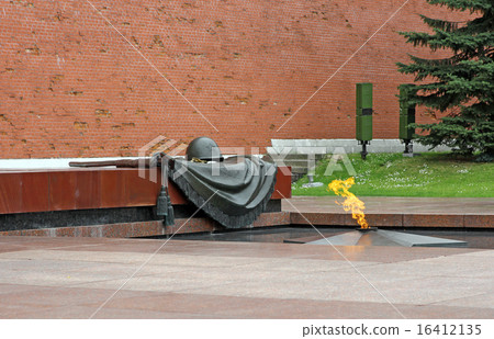 图库照片: eternal flame, tomb of the unknown soldier moscow