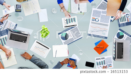 accounting,audit 图库照片: accounting analysis business statistics discussion