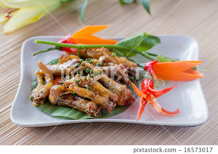 图库照片: chicken feet asian food