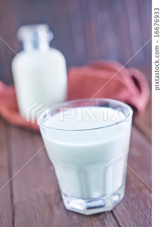 图库照片 fresh milk