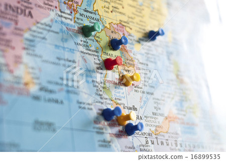 图库照片: map of southeast asia pinned with colourful pins