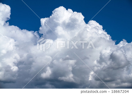 图库照片: big white cloud in the sky.