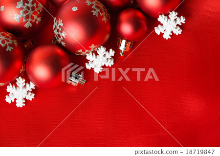 图库照片: red christmas balls, wrapped in cloth