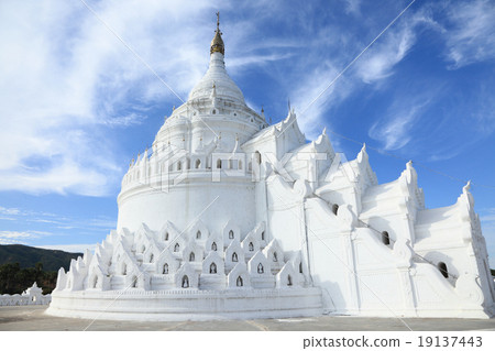 图库照片: the white pagoda mandalay - myanmar