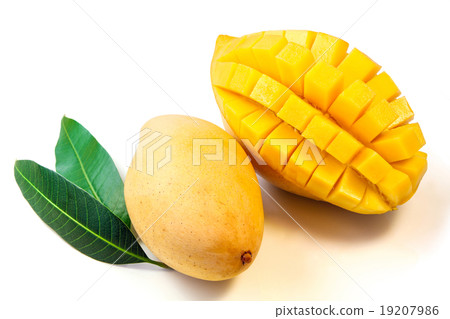 图库照片: fresh yellow mango.