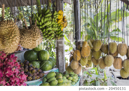 图库照片: fruit market in bali, indonesia.
