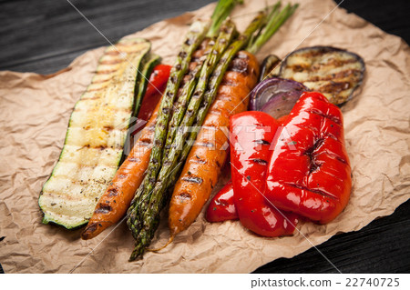 图库照片: assortment of grilled vegetables