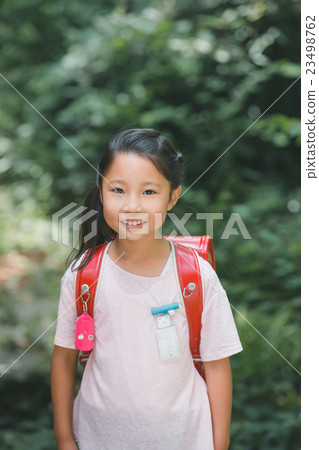 图库照片: 小学生 女孩 少女