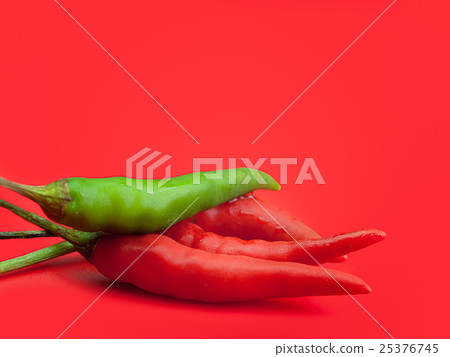 图库照片: hot red chili peppers