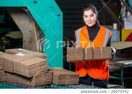 图库照片: paper mill factory worker